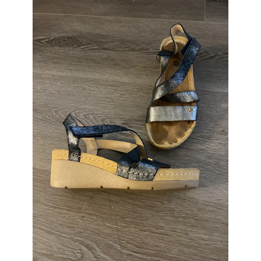 Leon Metallic Leather Wedge Sandals Silver Black Crisscross Slingback Size‎ 38